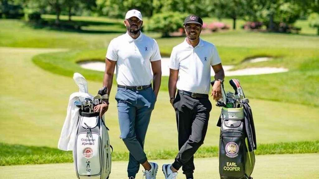 Golf bags demonstrate their social power in social ceremonies.